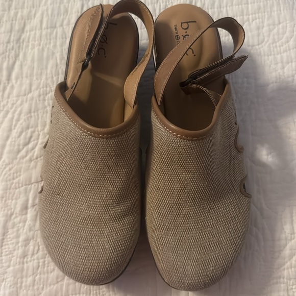 B.O.C. Textured Fabric Clogs Sz 8 - Picture 2 of 6
